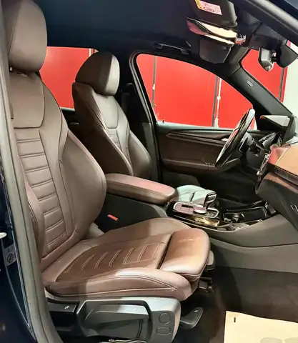 BMW X3 view 12