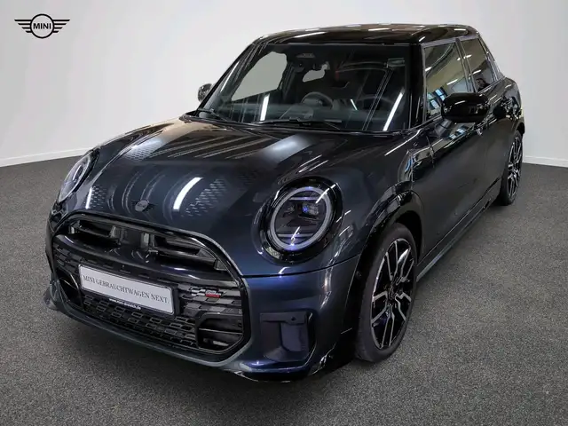MINI Cooper S John Cooper Works Trim