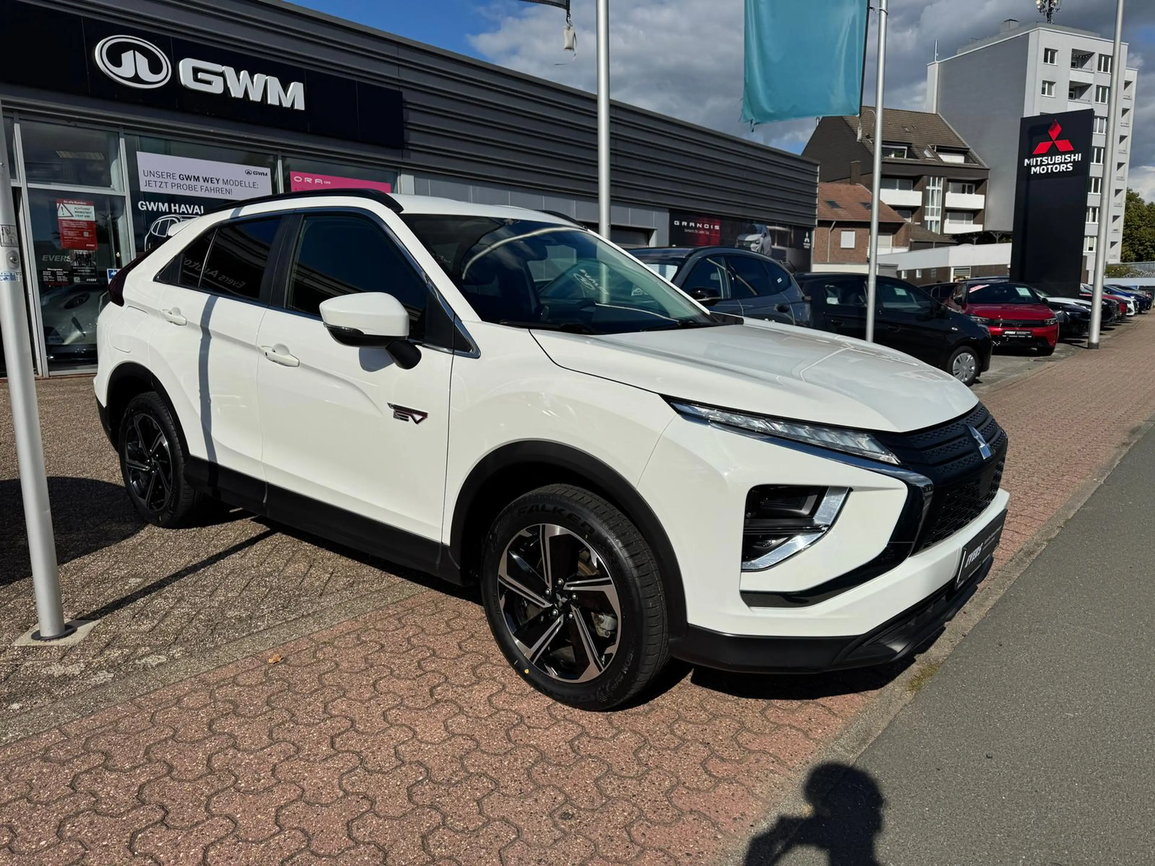 Mitsubishi Eclipse Cross PHEV Basis*Klima *DAB *SHZ *Kamera — photo 4