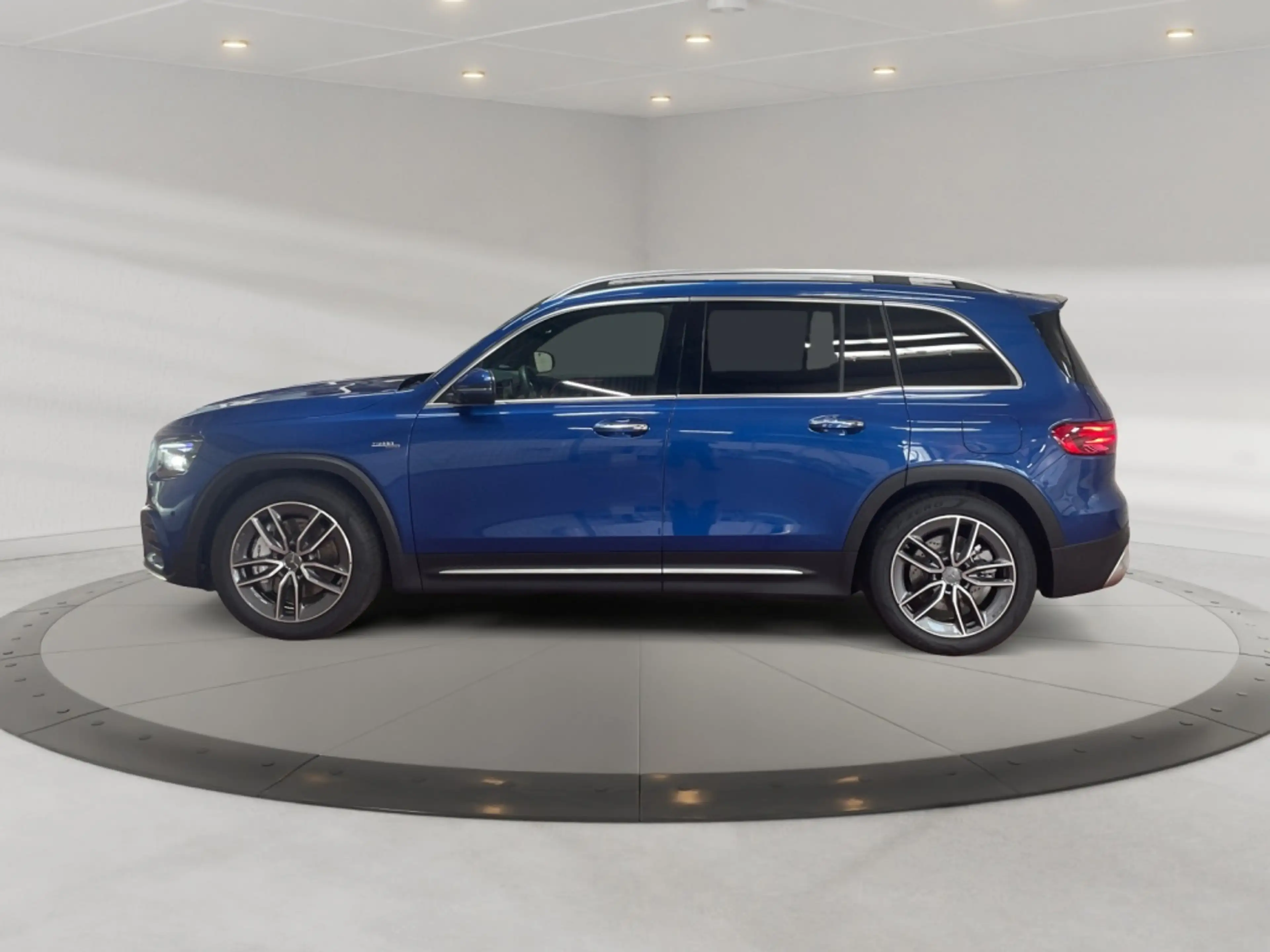 Mercedes-Benz GLB 35 AMG AMG GLB 35 4matic AMG+MBUX+Burm+MBeam+Carbon+AHK — photo 5