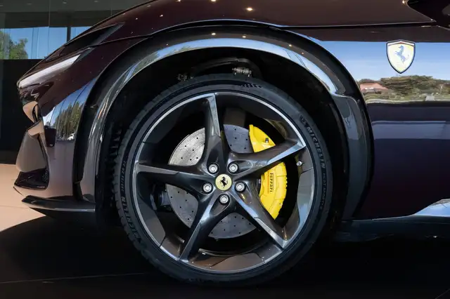 Ferrari Purosangue view 14