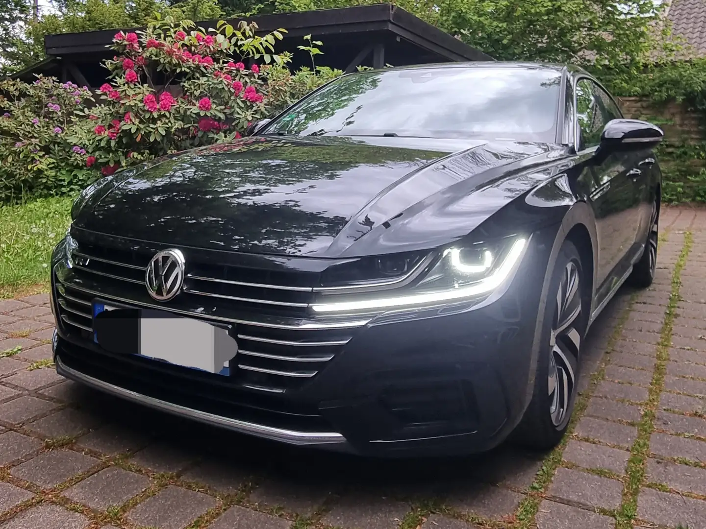 Volkswagen Arteon Arteon 2.0 TSI DSG R-Line Schwarz - 1