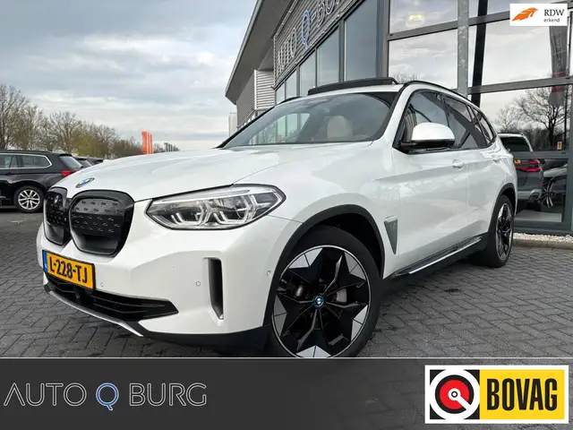 BMW iX3 High Executive 80 kWh | Trekhaak | Stoelverwarming