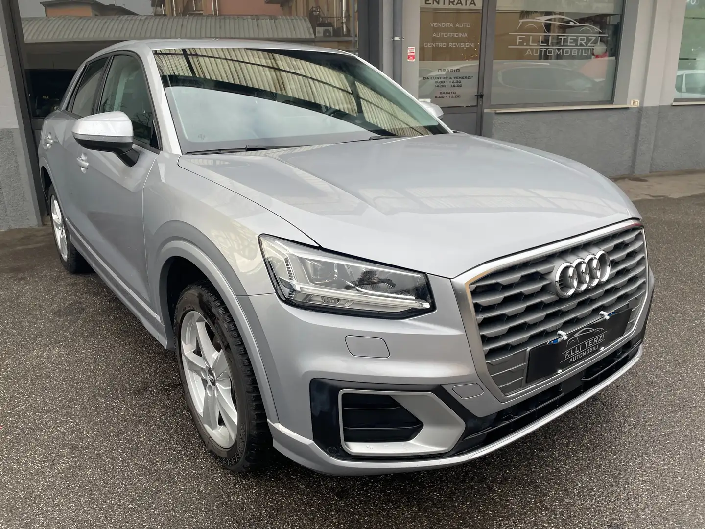 Audi Q2 Q2 30 1.6 tdi S-tronic my20 Grigio - 2