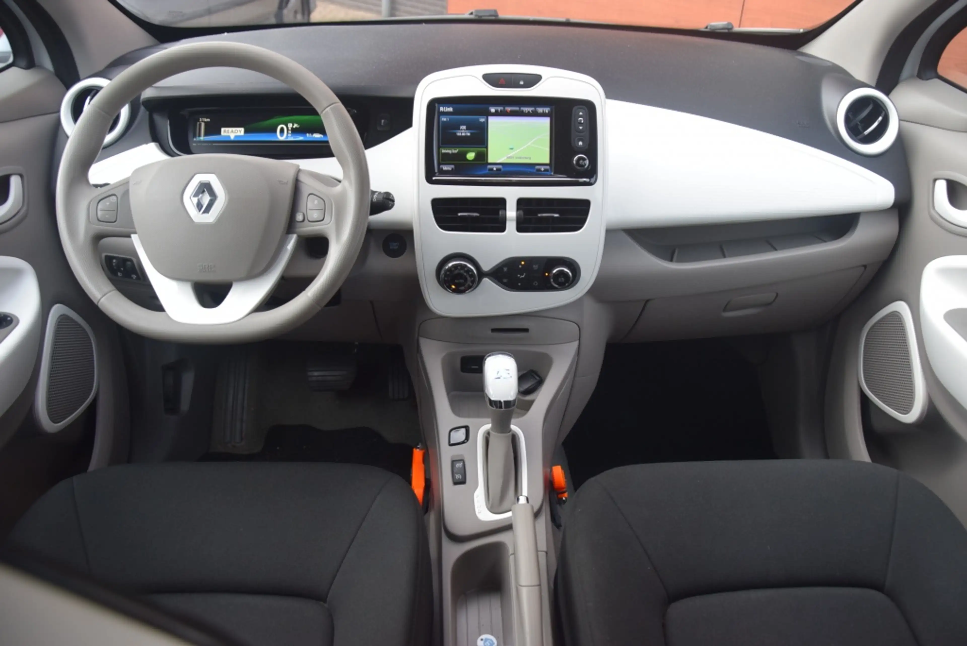 Renault ZOE R90 Life 41kWh SOH91%/Koopaccu/Keyless/Carplay — photo 5