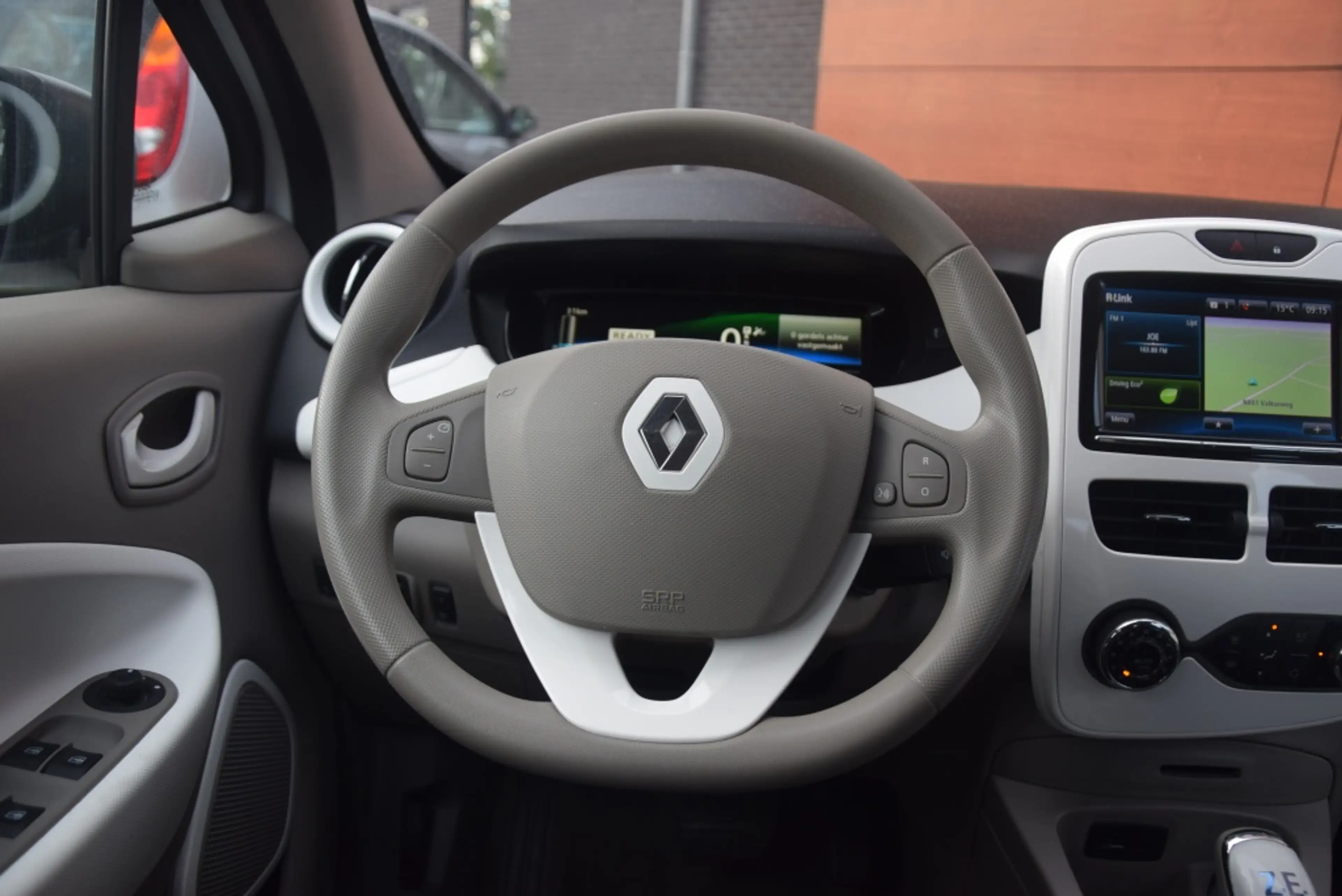 Renault ZOE R90 Life 41kWh SOH91%/Koopaccu/Keyless/Carplay — photo 13