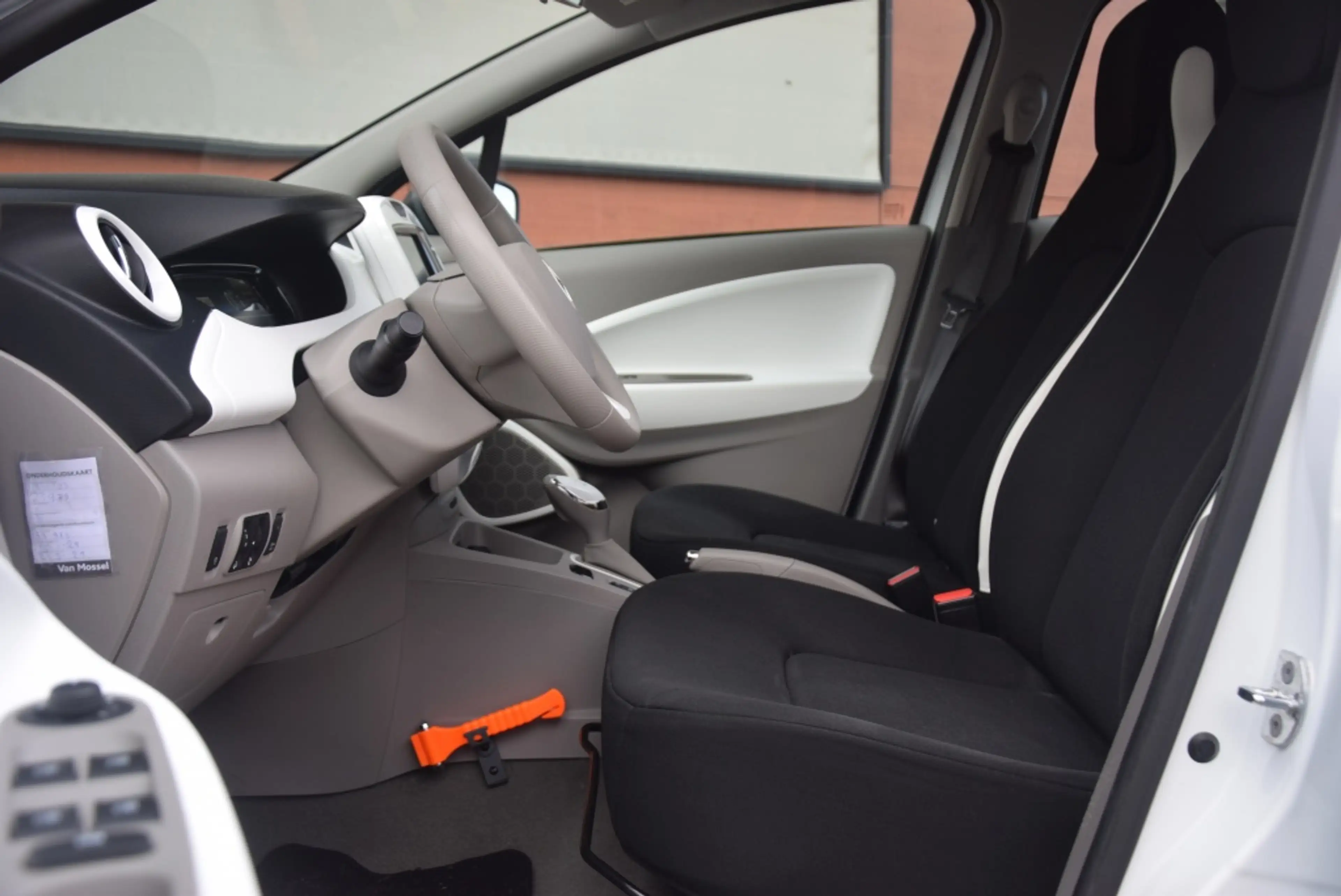 Renault ZOE R90 Life 41kWh SOH91%/Koopaccu/Keyless/Carplay — photo 8