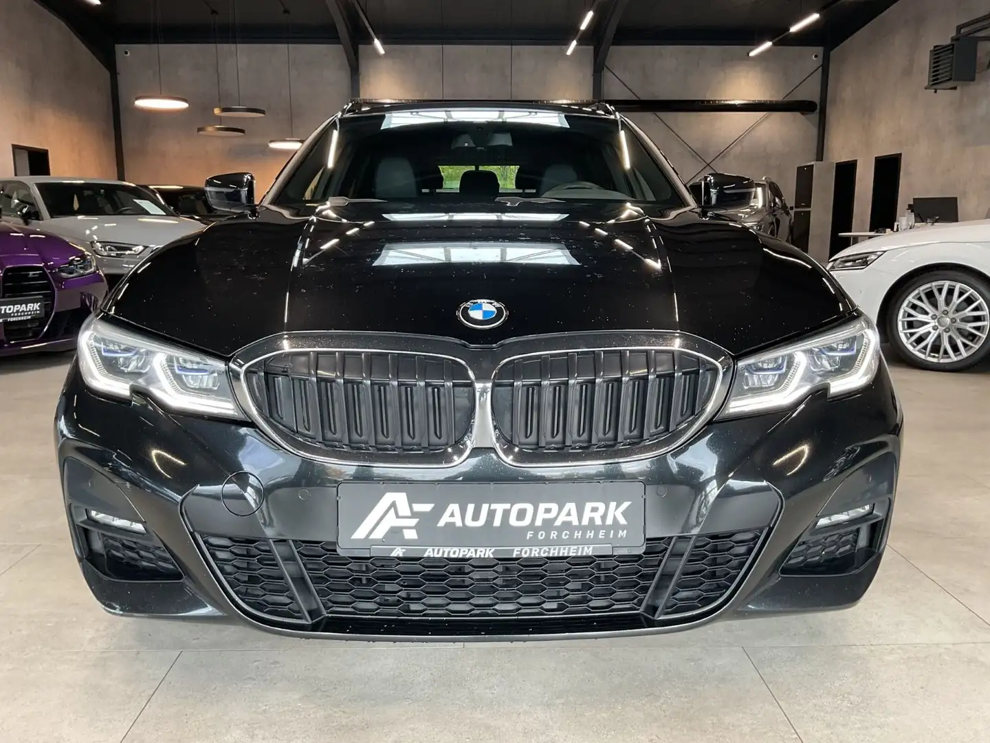BMW 320 d Touring M Paket H&K Kamera Laserl. LiveC. Noir - 2