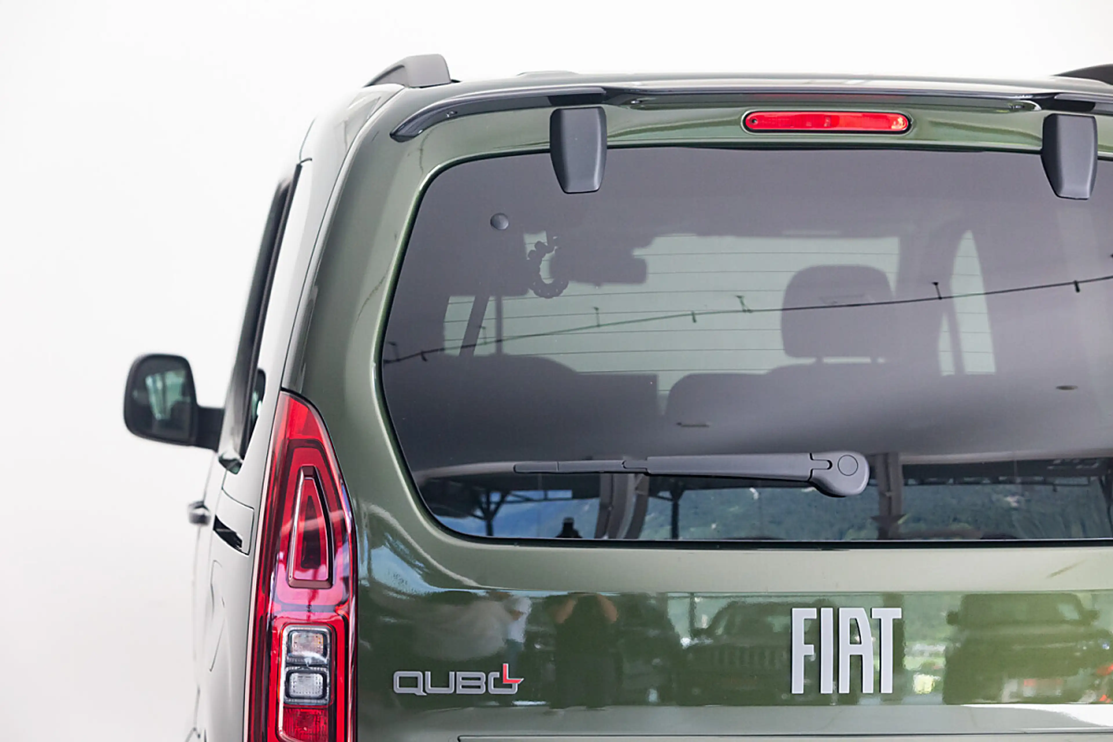 Fiat Qubo 1.5 Diesel 130 L1 La Prima Aut. — photo 3