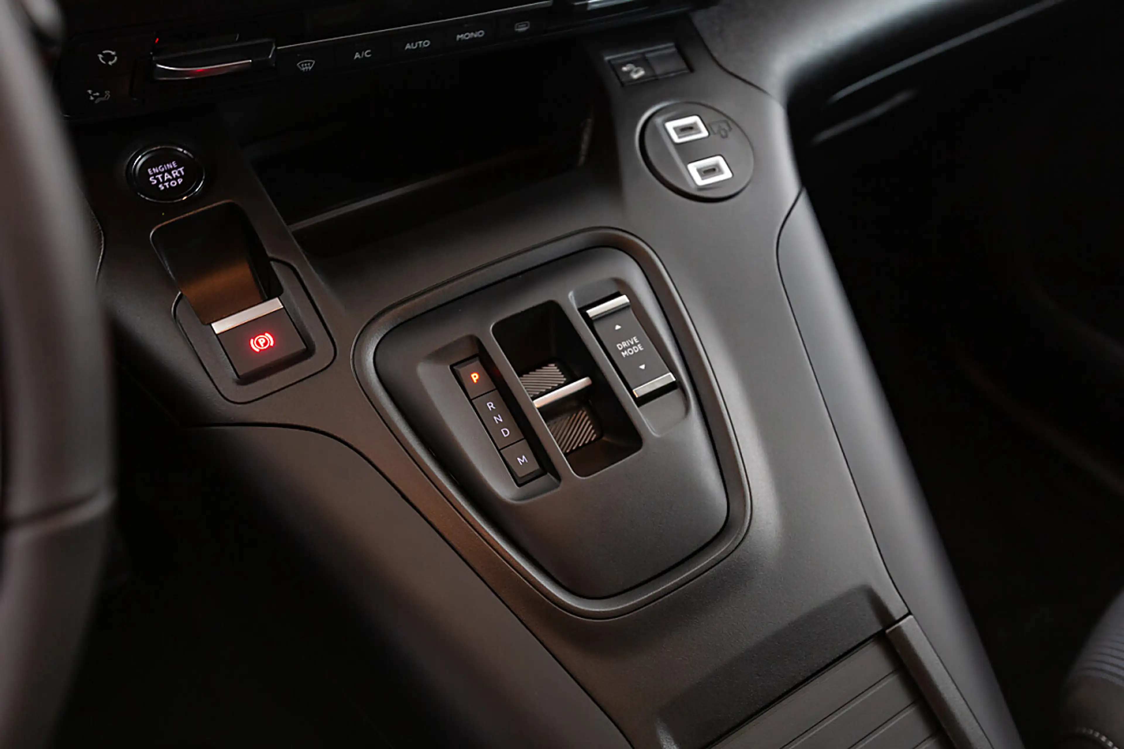 Fiat Qubo 1.5 Diesel 130 L1 La Prima Aut. — photo 9
