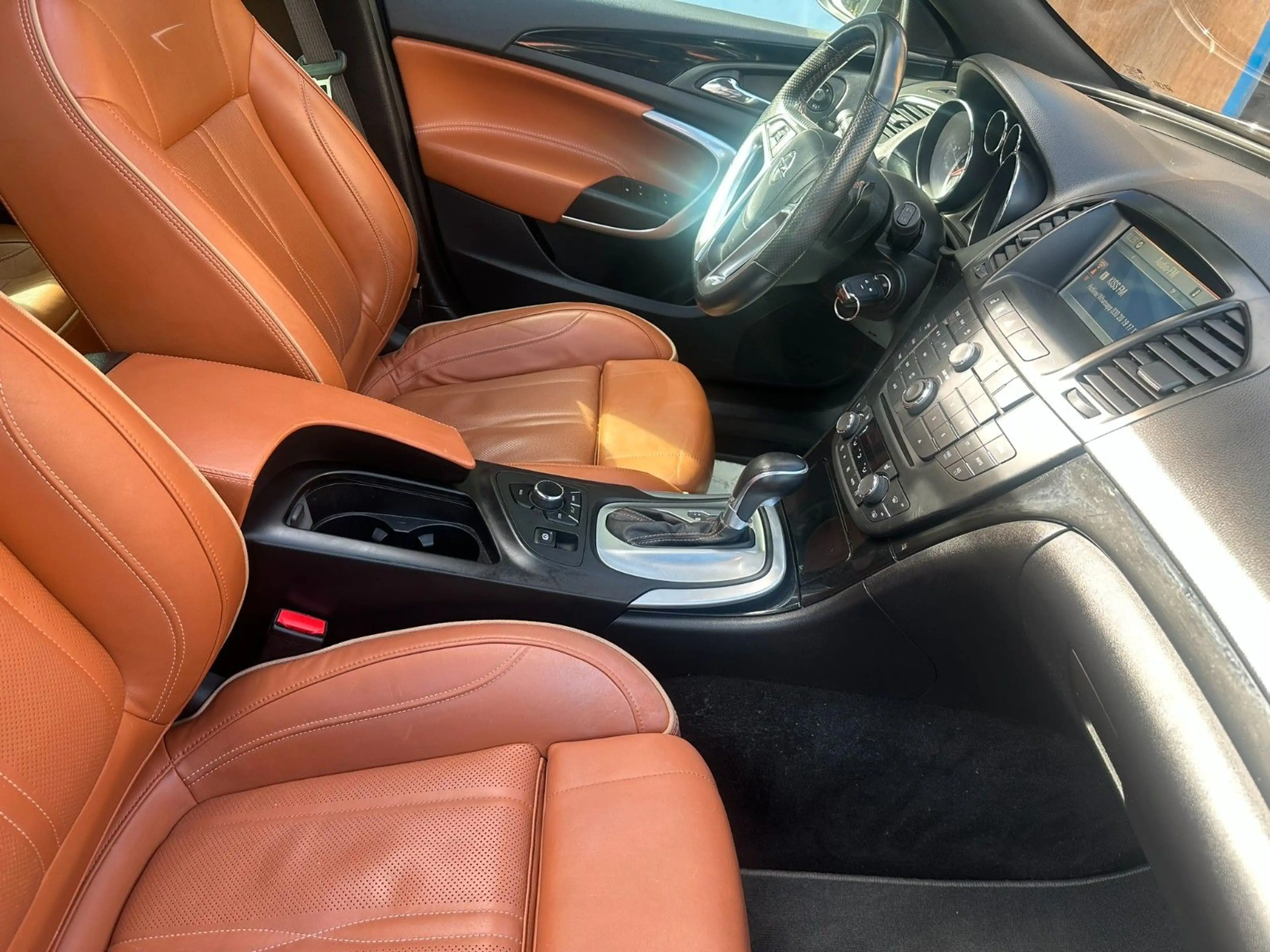 Opel Insignia A 2.8 V6 Sports Tourer 4x4*Aut*Leder* — photo 8