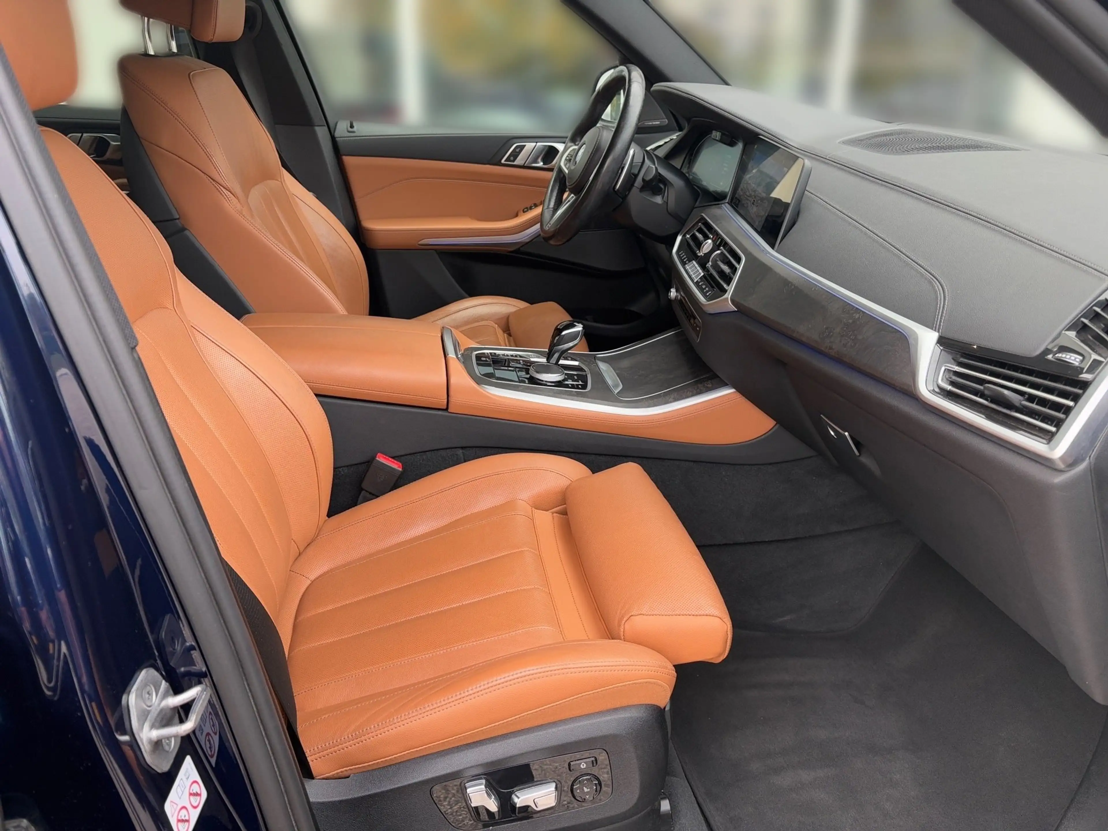BMW X5 xDrive40d — photo 8