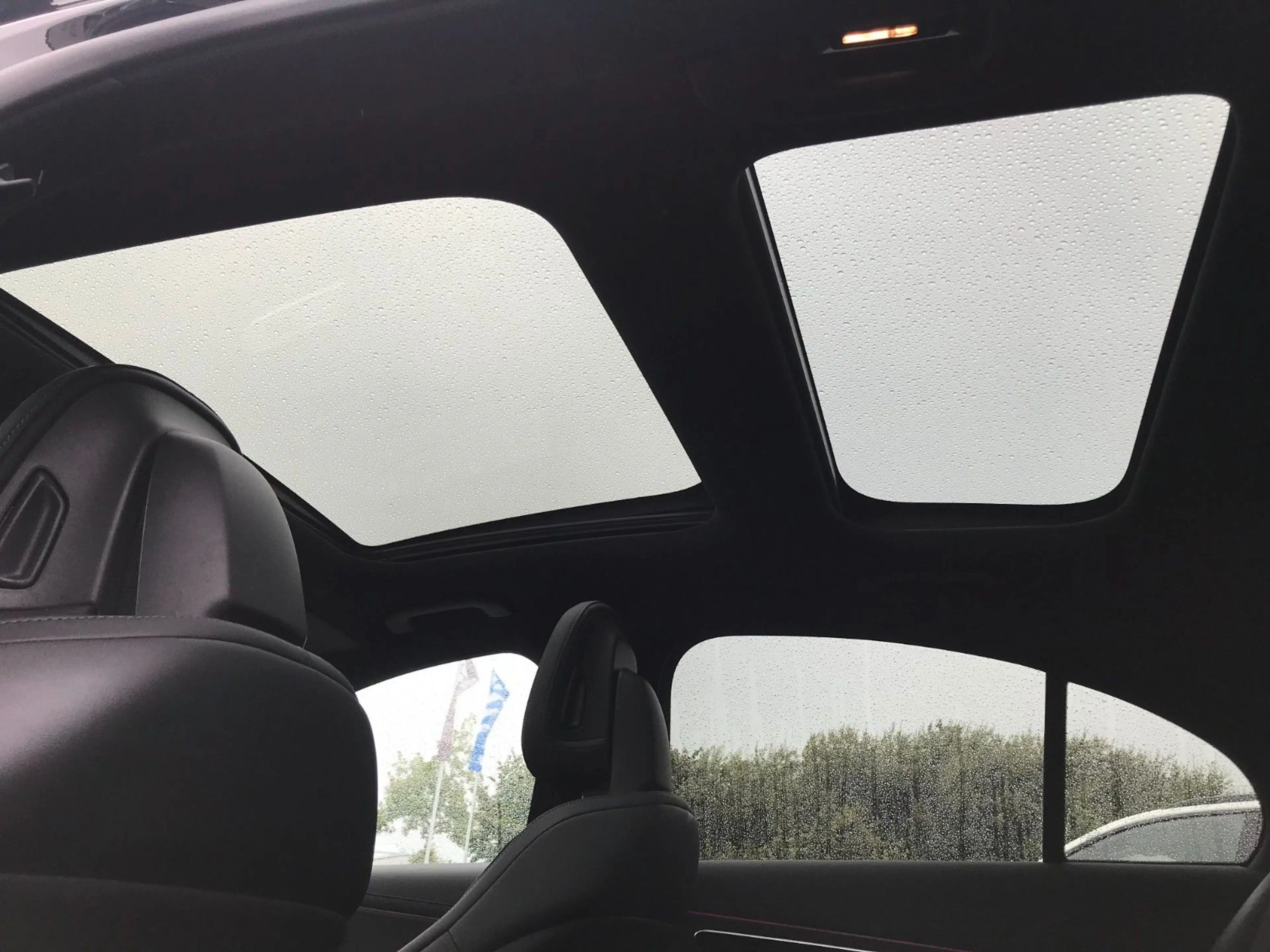 Mercedes-Benz E 200 AMG Line Adva. Plus Pano 360° Digi 20" Mem — photo 12
