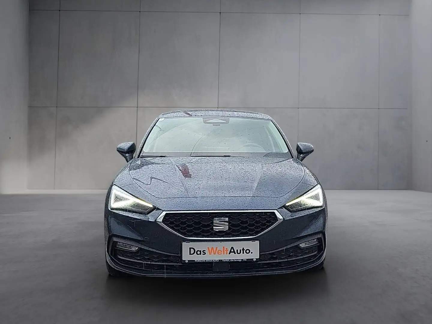 SEAT Leon Style Edition 1.5 TSI 115 PS Grau - 2