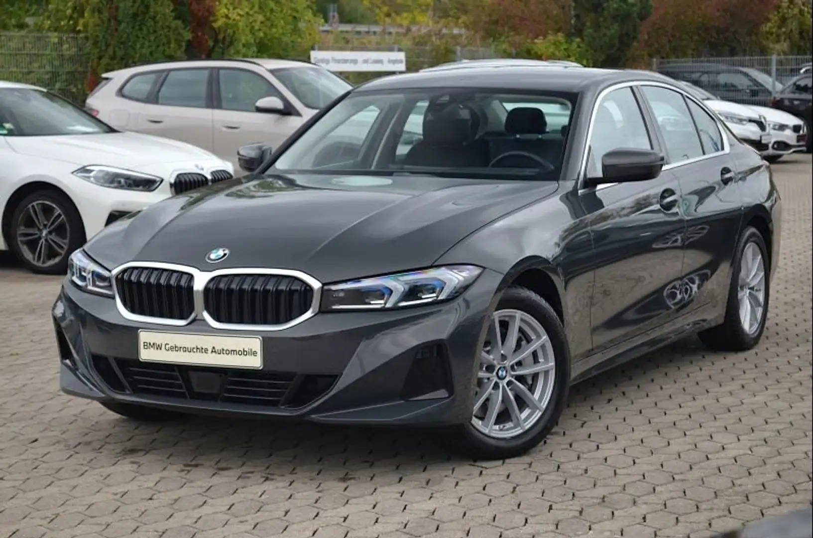 BMW 330 i xDrive LiveCptProf.Ad.LED.ACC.Kam..Lenkzg. Grau - 2