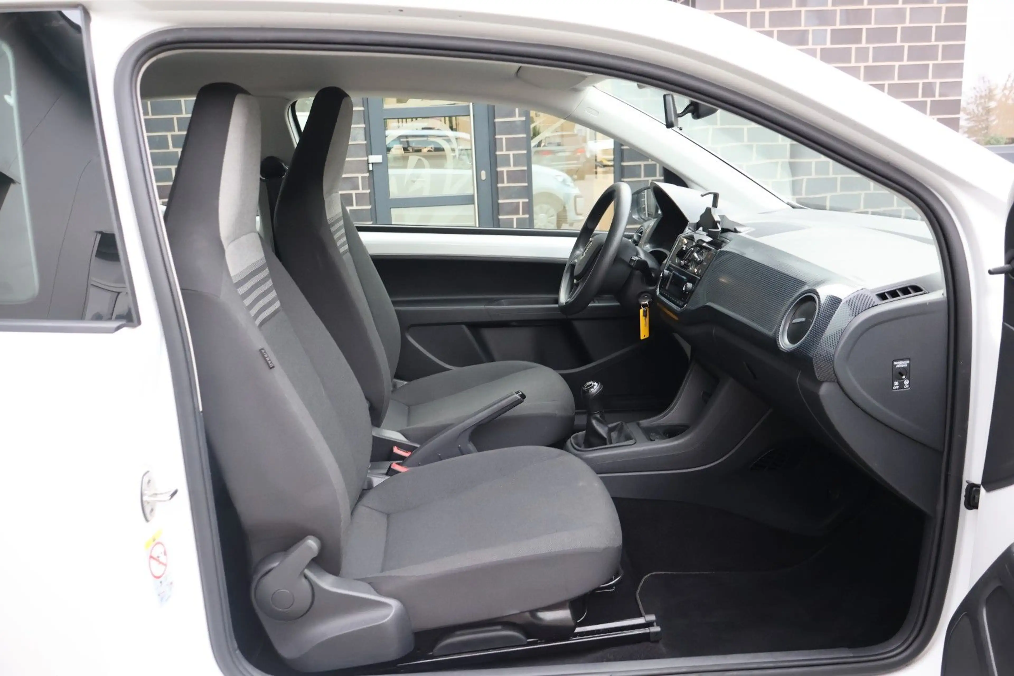 Volkswagen up! Basis Kamera/PDC/TÜV+Service neu — photo 7