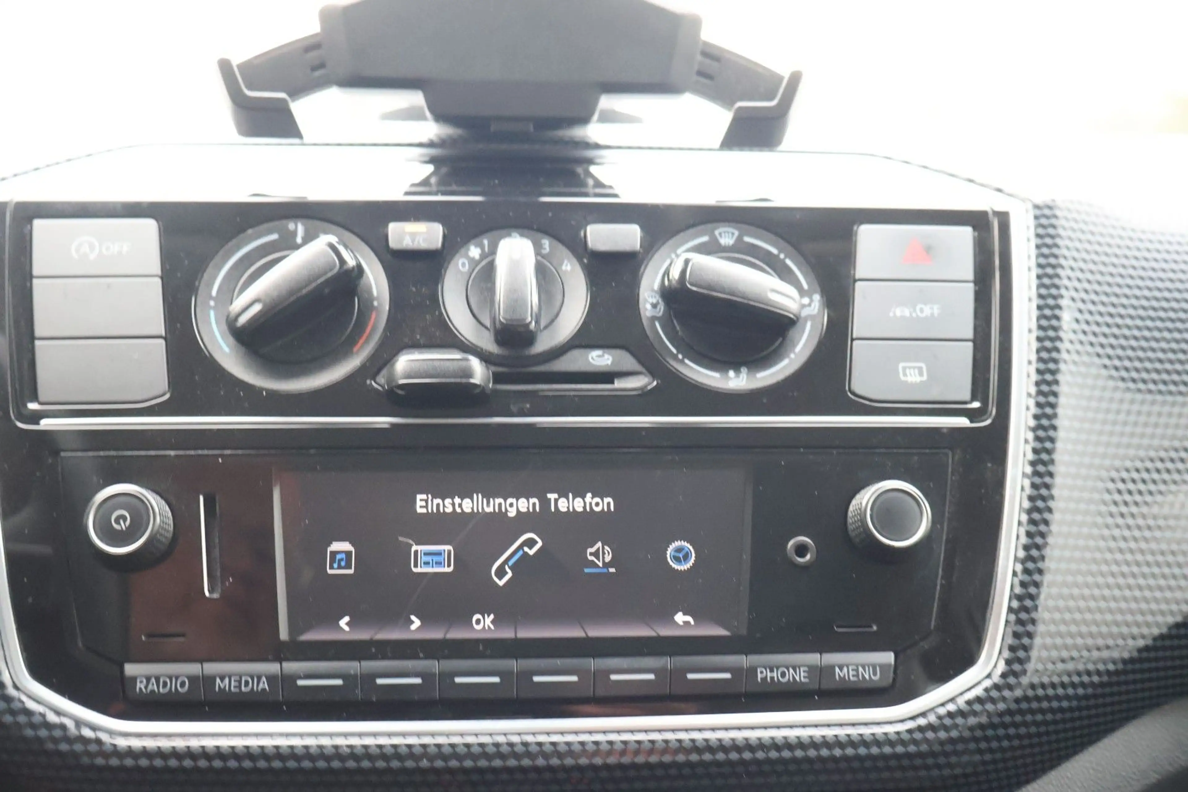 Volkswagen up! Basis Kamera/PDC/TÜV+Service neu — photo 20