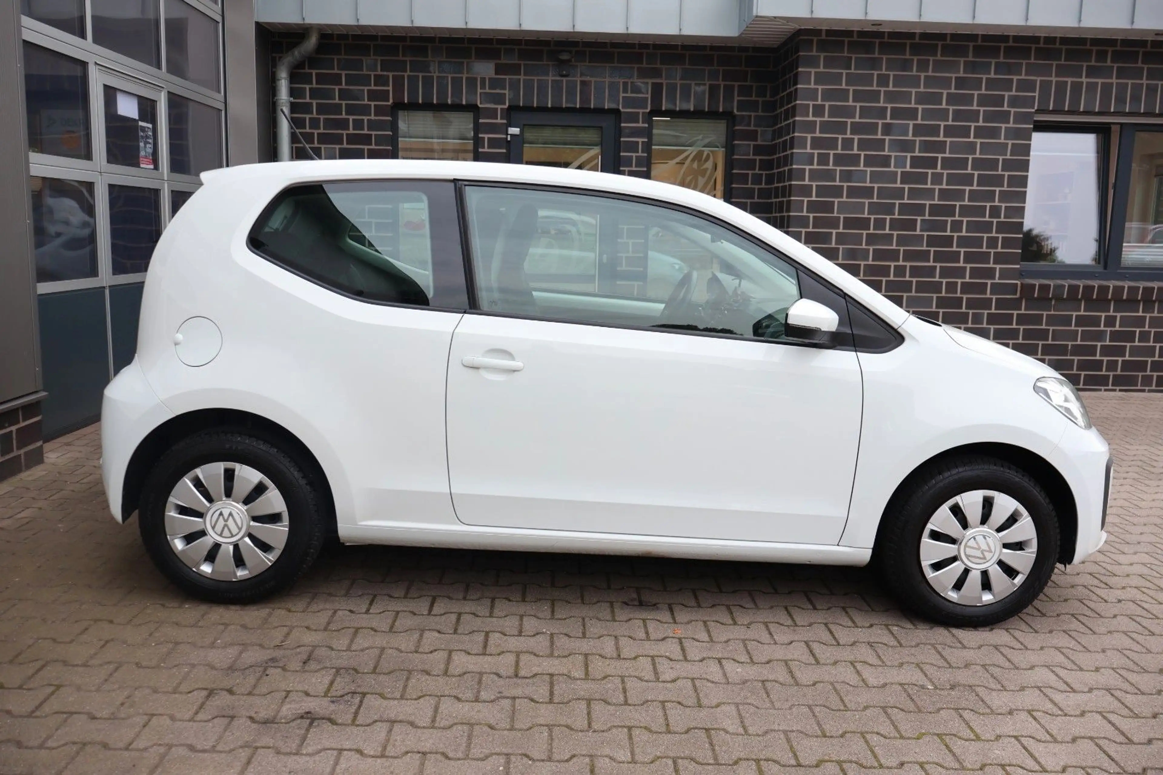 Volkswagen up! Basis Kamera/PDC/TÜV+Service neu — photo 3