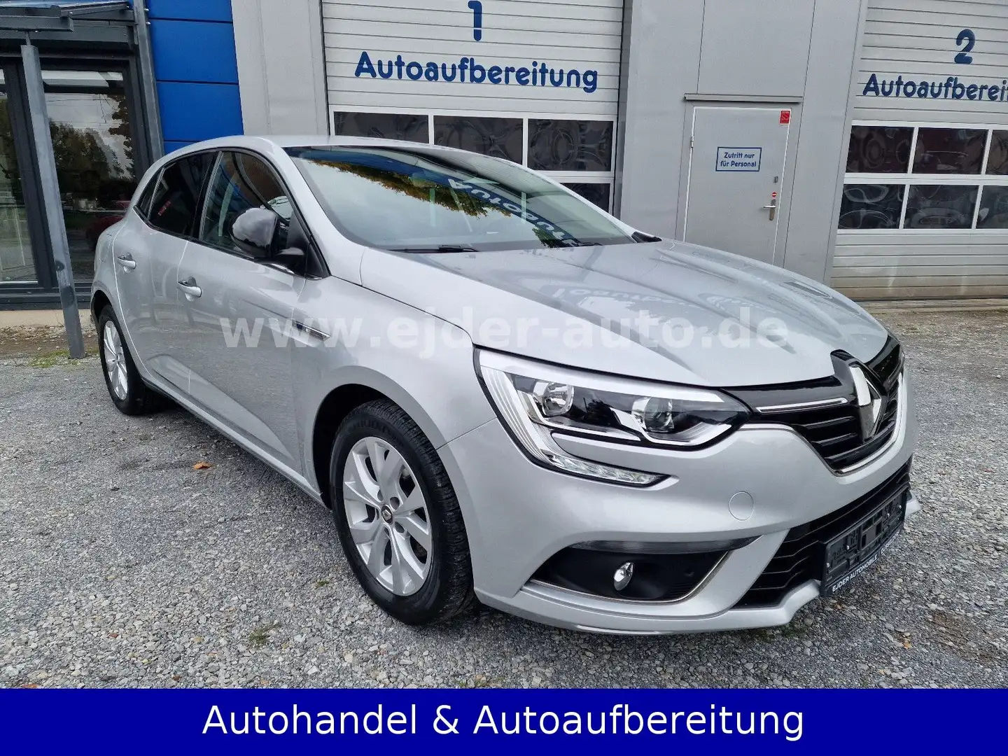 Renault Megane TCe 140 EDC GPF Limited Automatik 1.HAND Gris - 2