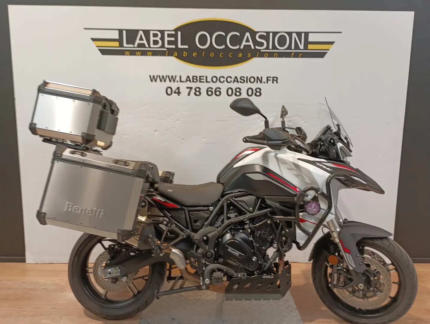 Benelli TRK 702 Fehér - 1