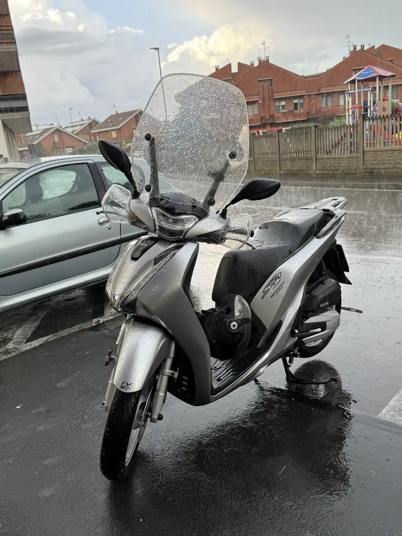 Honda SH 150 - 1
