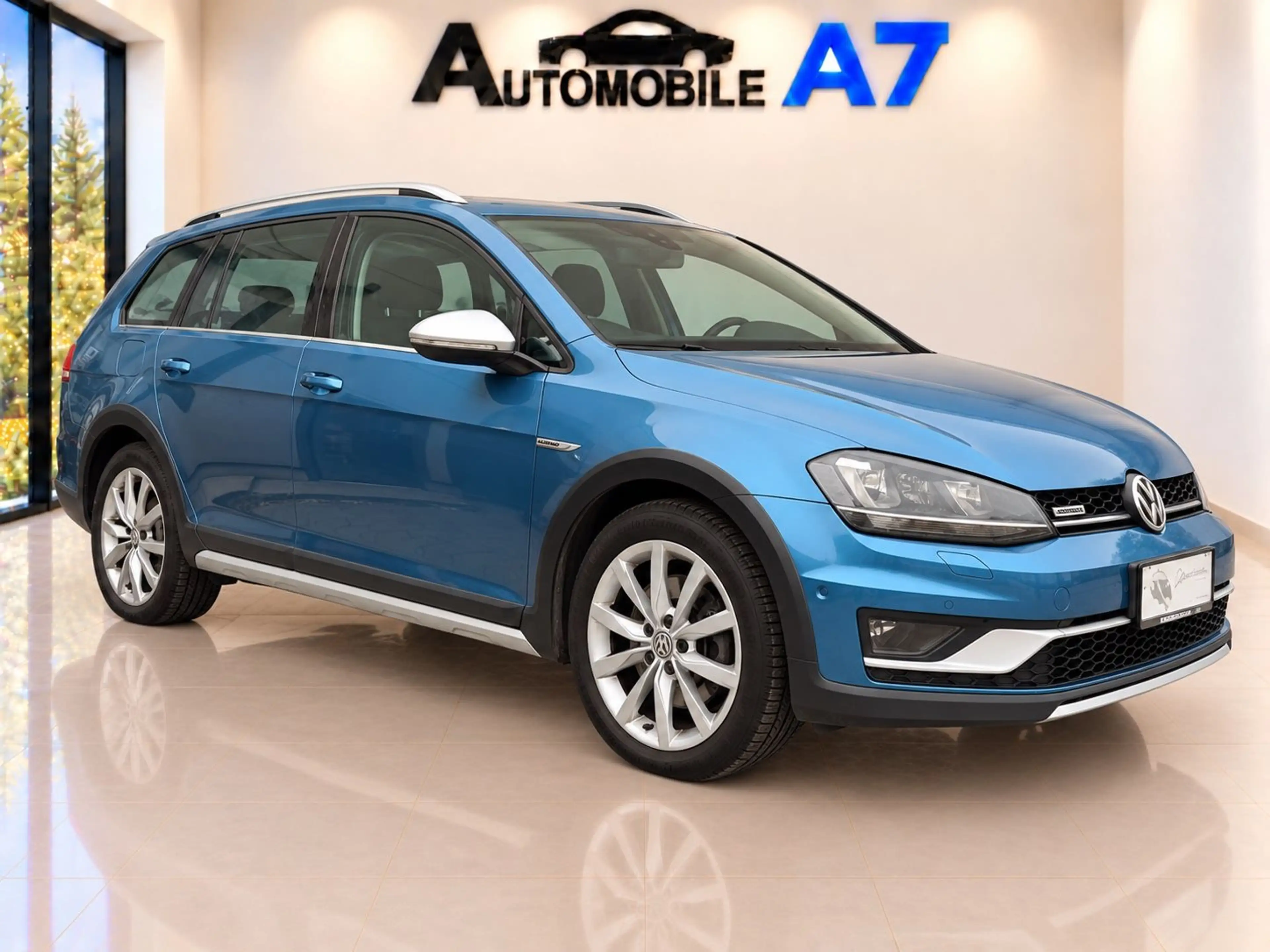 Volkswagen Golf VII Alltrack Variant 4Motion*PANO/STHZ/AHK*