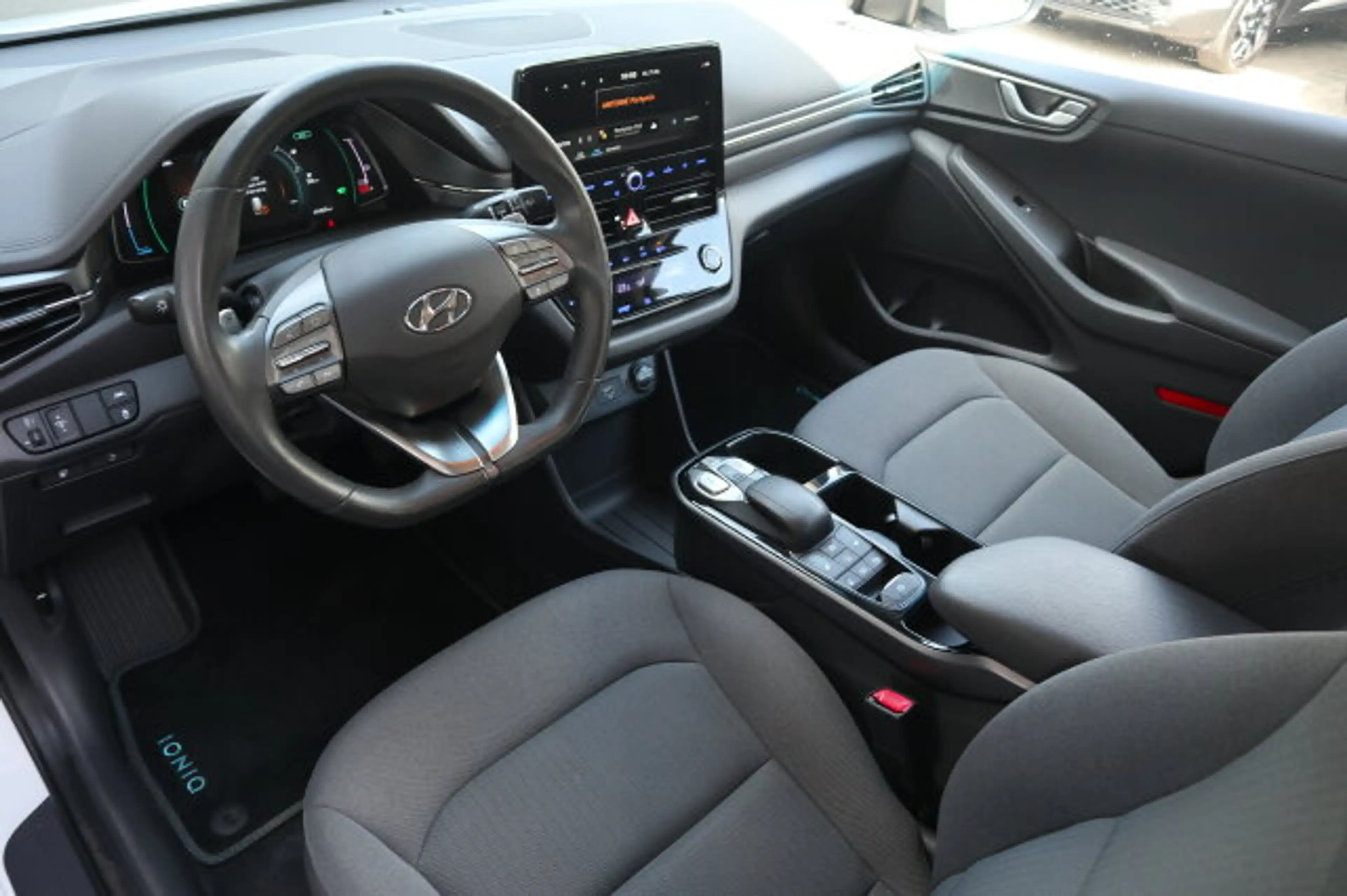 Hyundai IONIQ IONIQ Trend-Paket Elektro Klima/Sitzhzg./BC/eFH. — photo 7