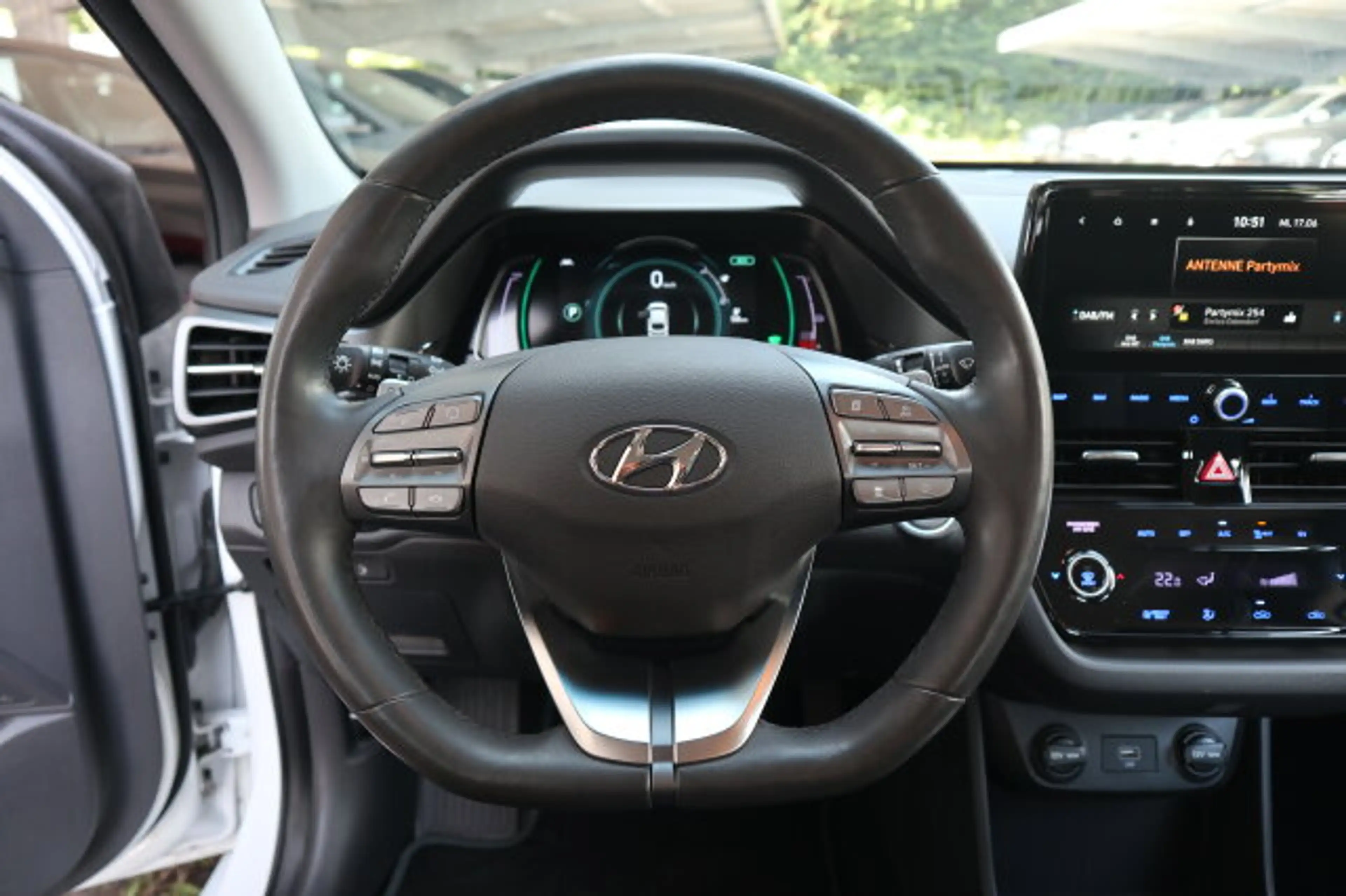 Hyundai IONIQ IONIQ Trend-Paket Elektro Klima/Sitzhzg./BC/eFH. — photo 12