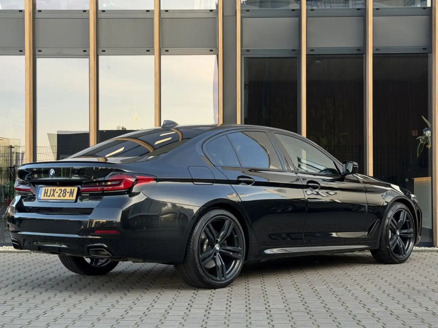 BMW 545 5-serie 545e | M-sport | | Camera | Elect-Trekhaak Noir - 2