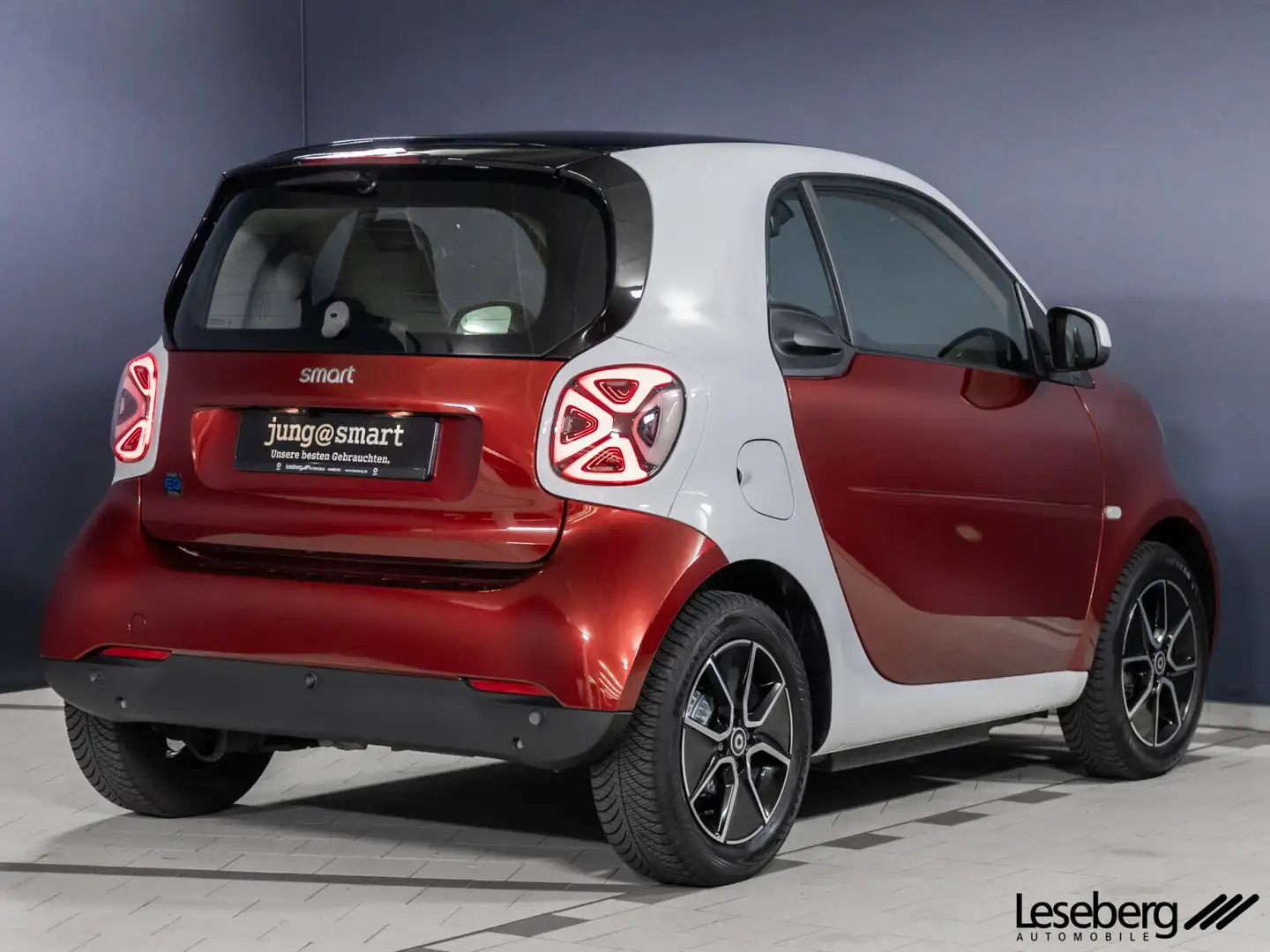 smart forTwo ForTwo Coupé EQ Passion LED/22kW/Pano/Kamera/DAB Rot - 2