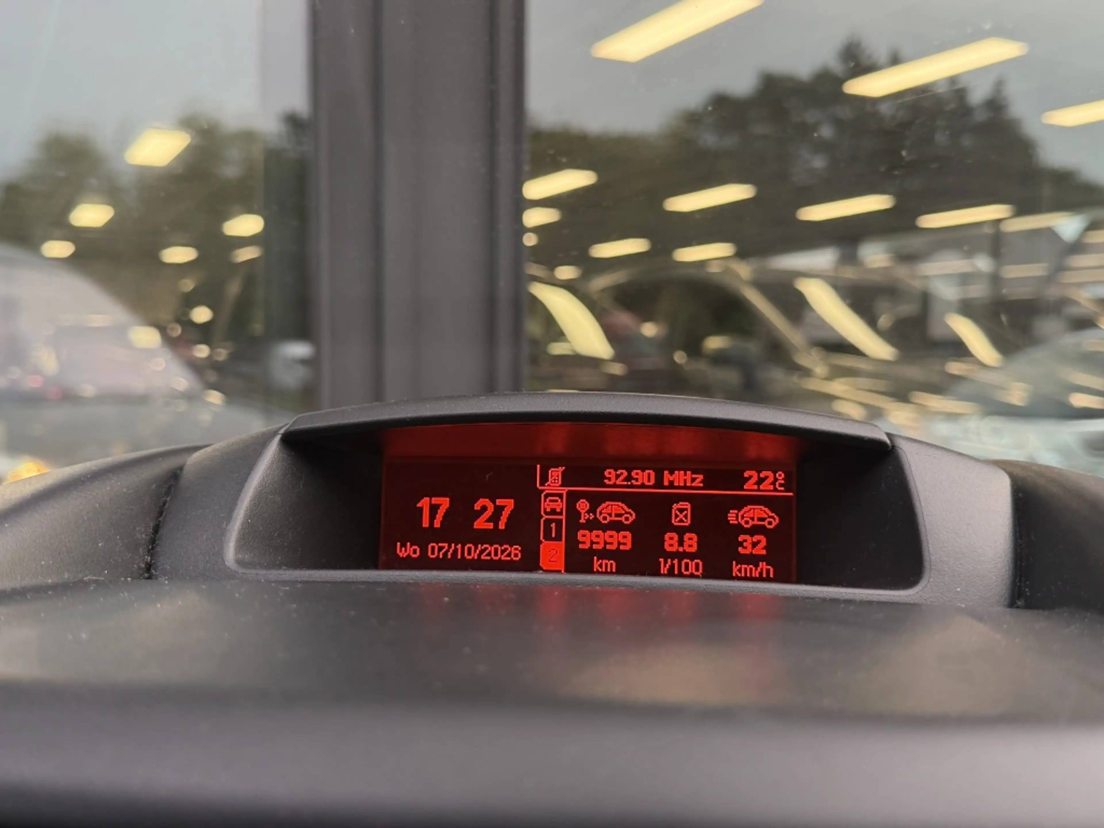 Citroen Berlingo 1.6 VTi Collection benzine 5-Pers. Black — photo 17