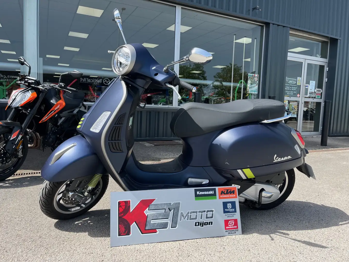 Piaggio Azul - 1