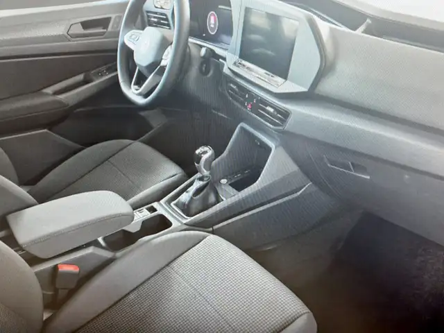 Volkswagen Caddy Maxi view 4