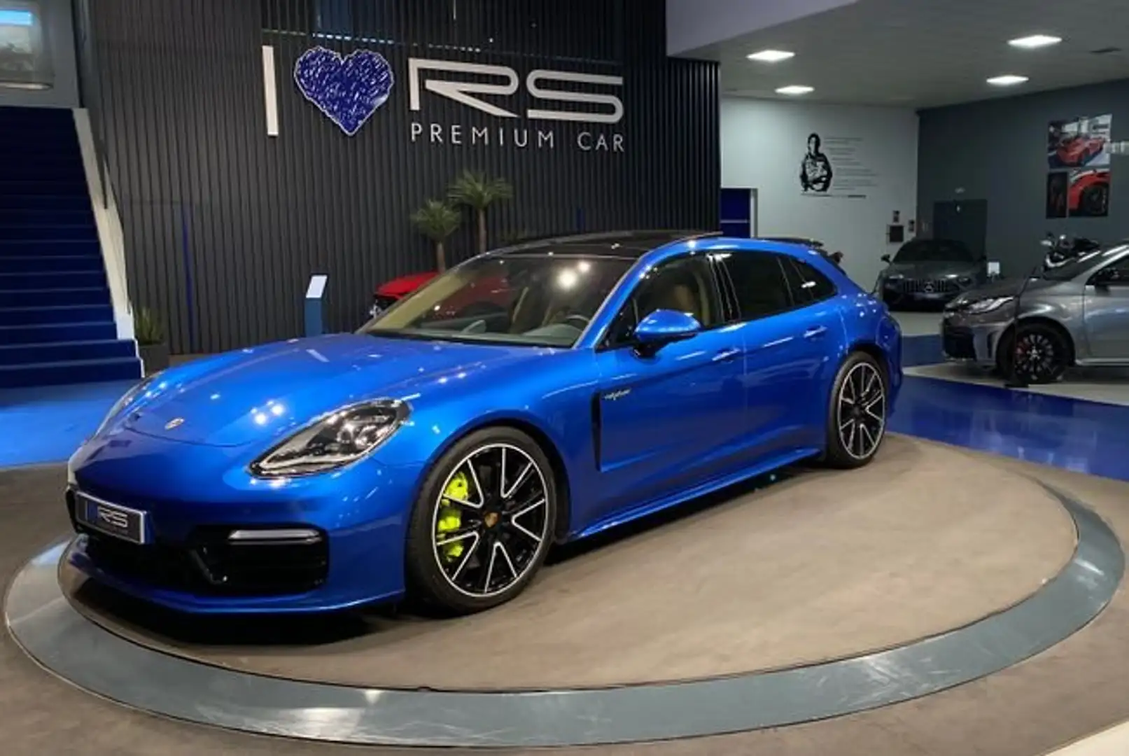 Porsche Panamera 4 e-Hybrid Sport Turismo Bleu - 2