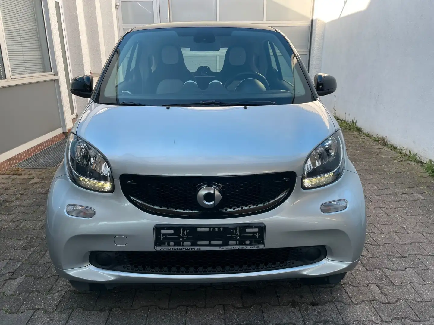 smart forTwo fortwo coupe Basis 52kW*AUTOMATIK* Grau - 2