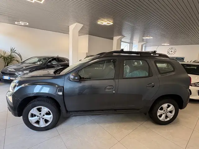 Dacia Duster view 2