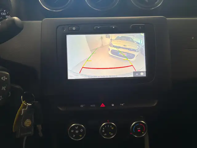 Dacia Duster view 9