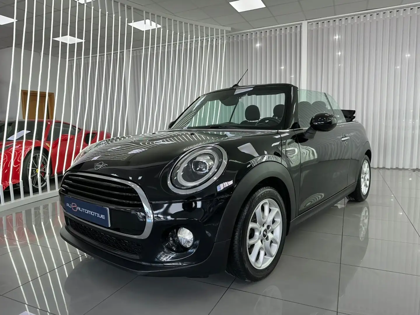 MINI Cooper D Cabrio Aut. Schwarz - 1