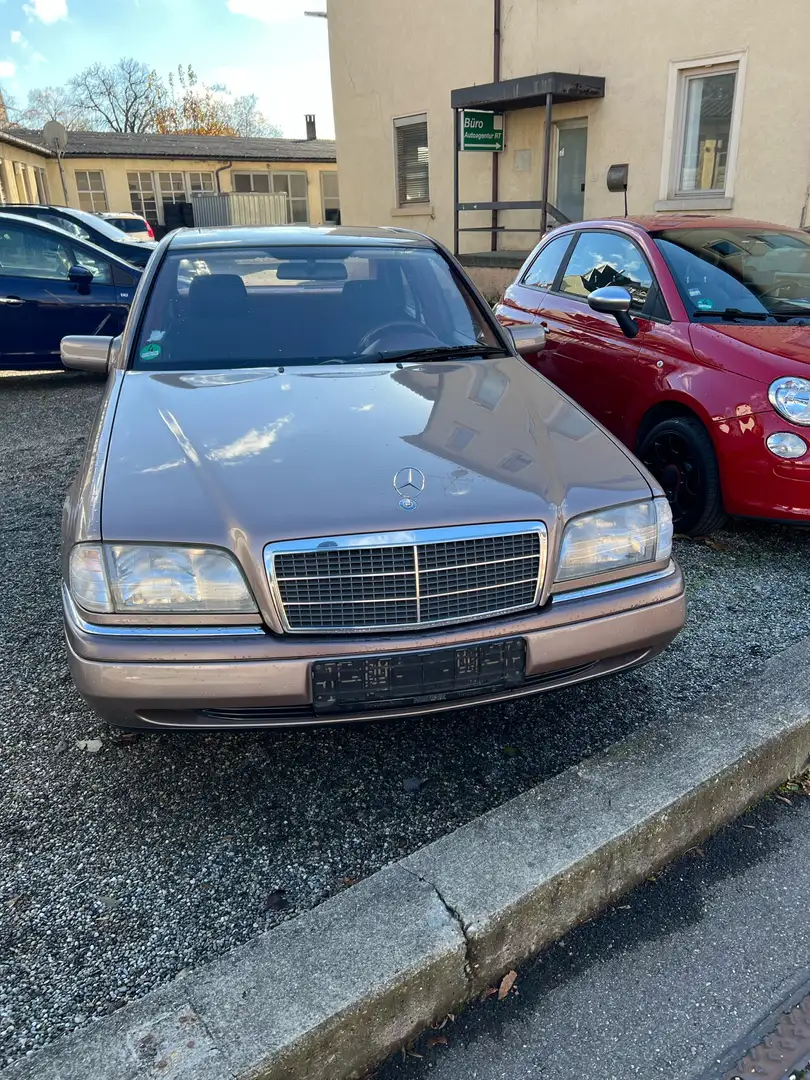 Mercedes-Benz C 180 Elegance Maro - 1