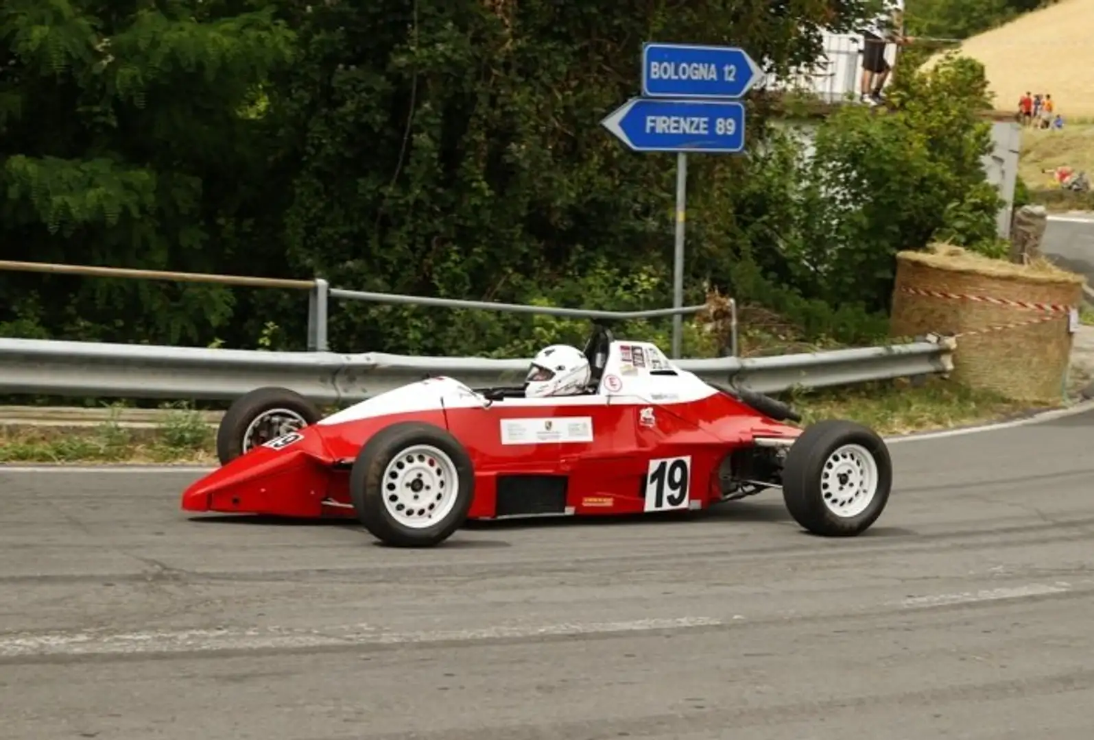 Altro Van Diemen RF89 Formula Ford Rosso - 2