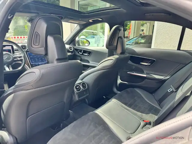 Mercedes-Benz C-Class view 10