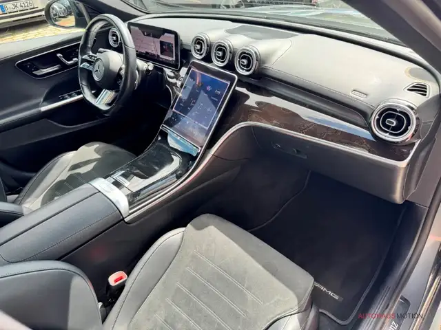 Mercedes-Benz C-Class view 12
