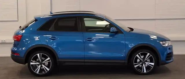 Audi Q3 view 5
