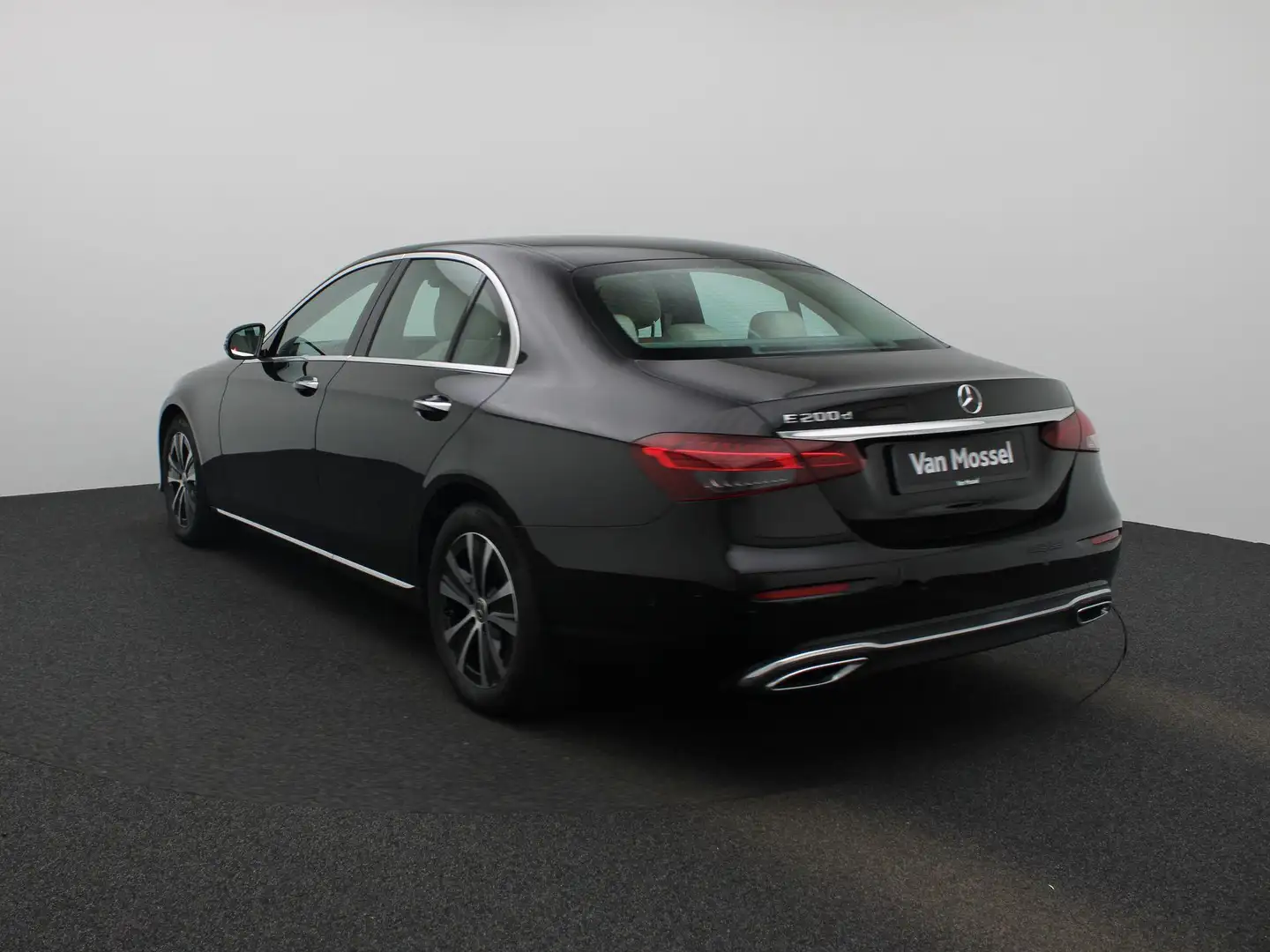 Mercedes-Benz E 200 d Luxury Line Noir - 2