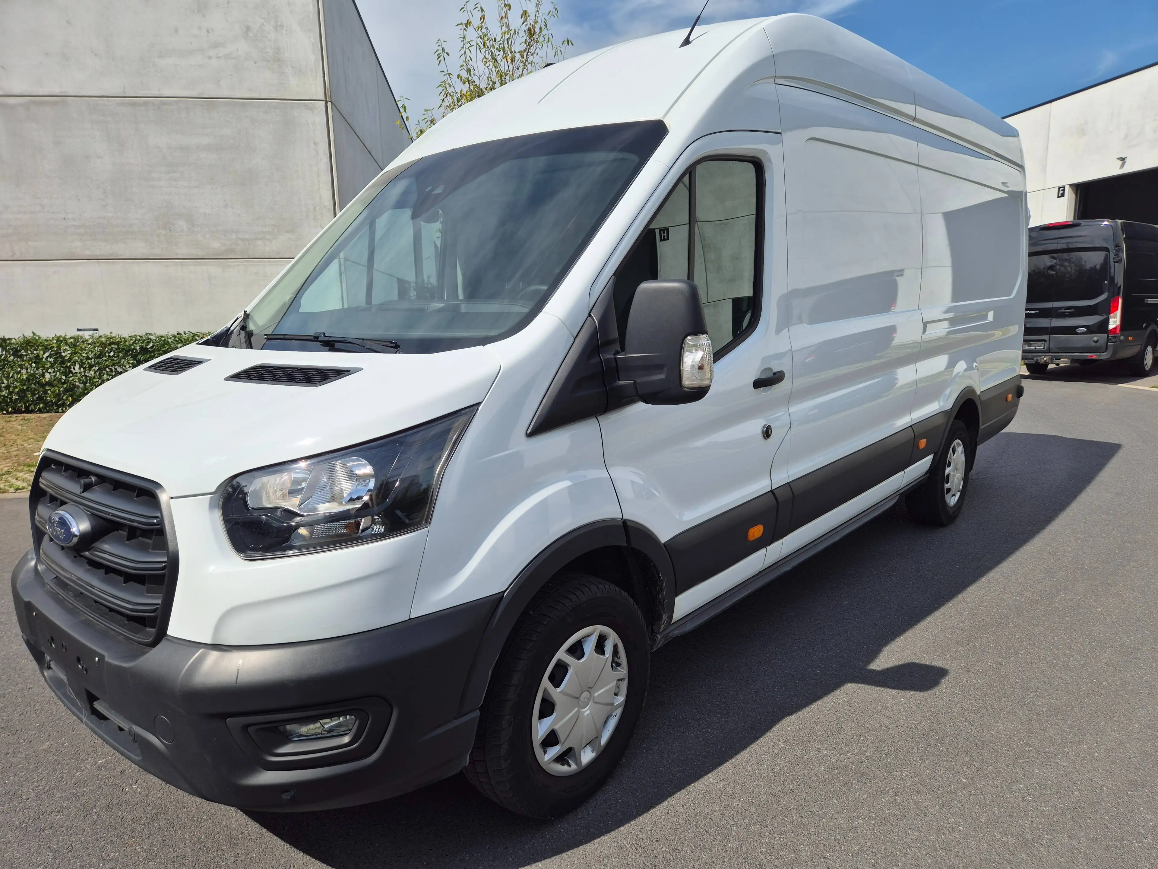 Ford Transit L4H3 20TDCI AUT - 24380€+BTW - PDC V/A+CAM, DAB+USB, TREKHAAK, AIRCO, HANDFREE, CRUISE CONT, BTW REC — photo 2