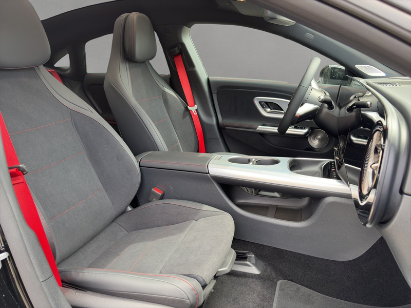 Mercedes-Benz CLA 250 + AMG 360 ° AHK DigiLight Burm Pano Distr — photo 9