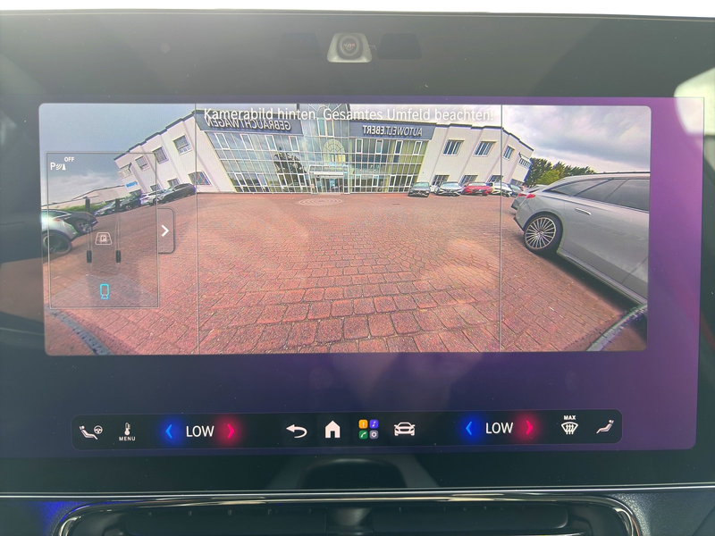 Mercedes-Benz CLA 250 + AMG 360 ° AHK DigiLight Burm Pano Distr — photo 14