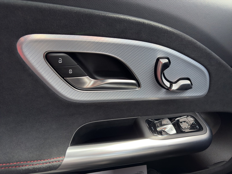 Mercedes-Benz CLA 250 + AMG 360 ° AHK DigiLight Burm Pano Distr — photo 15