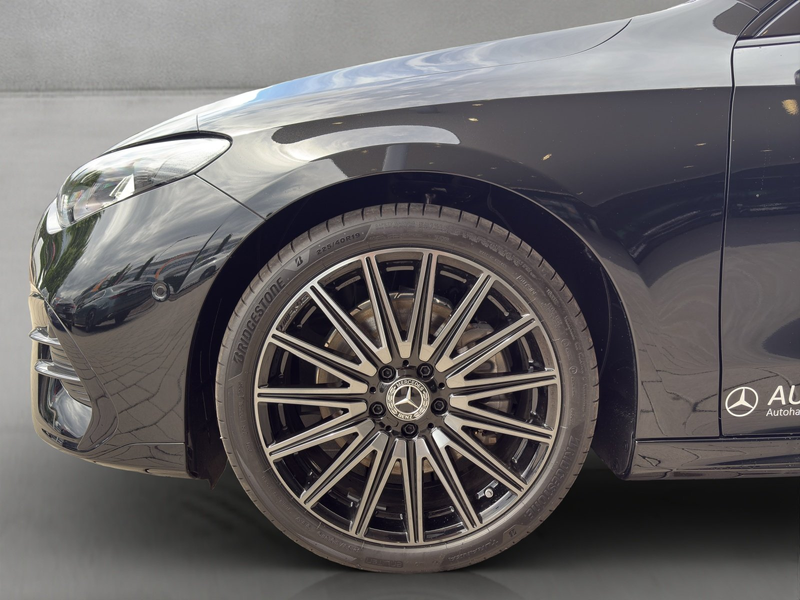 Mercedes-Benz CLA 250 + AMG 360 ° AHK DigiLight Burm Pano Distr — photo 8