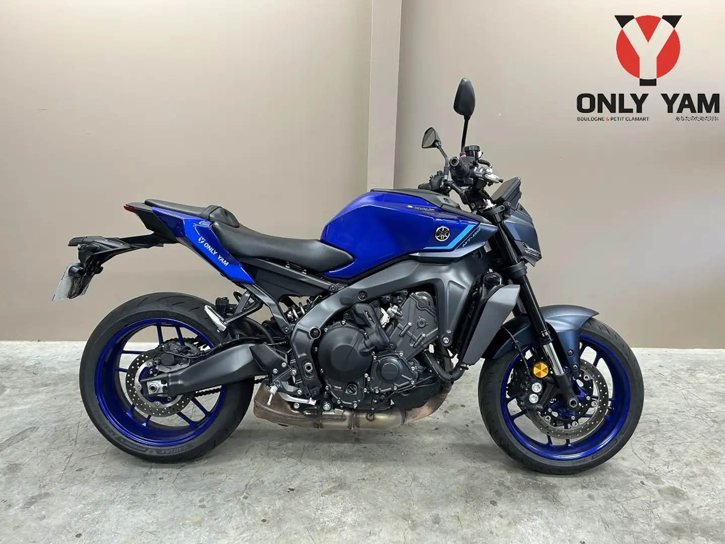 Yamaha MT-09 Bleu - 1